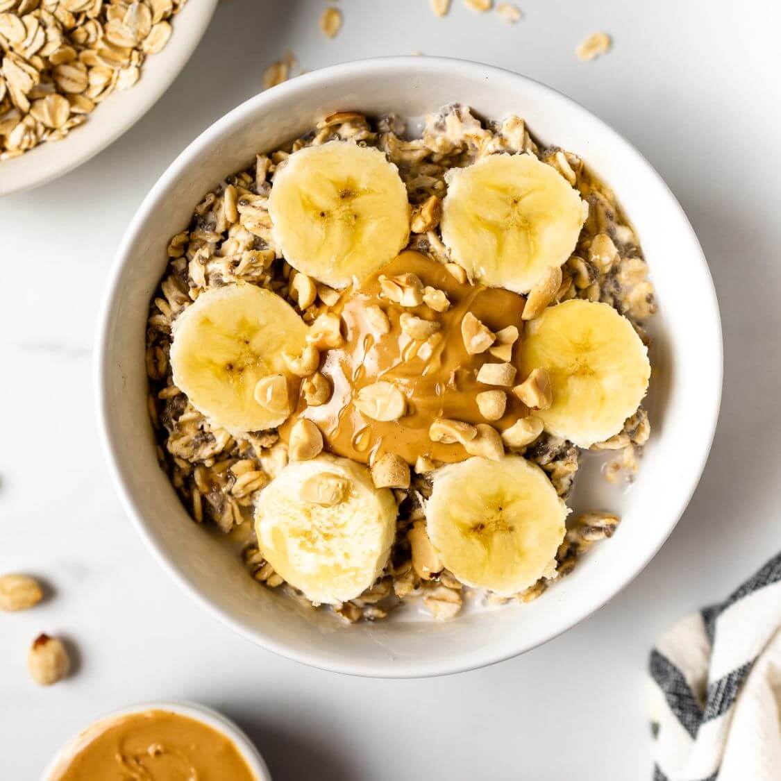 Avena con plátano y mantequilla de cacahuete de la aplicación FitOn